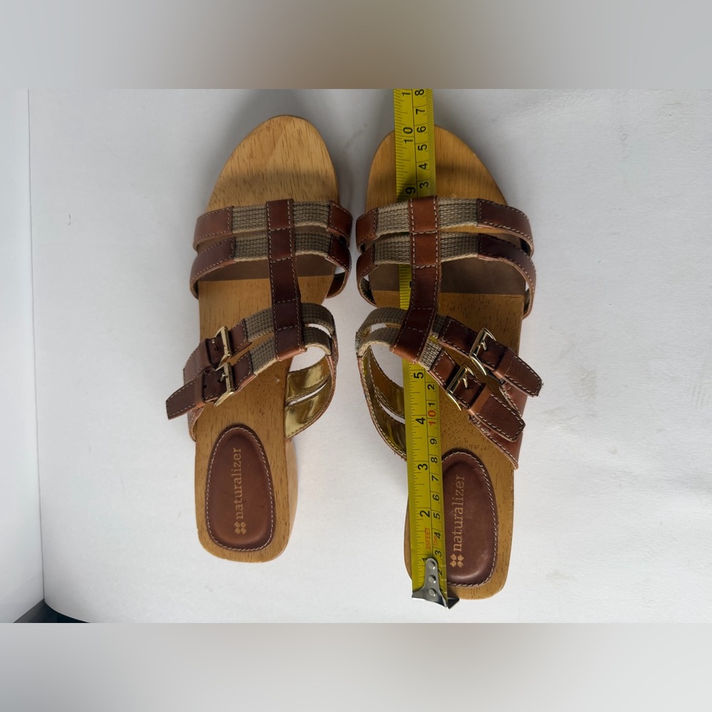 Naturalizer Tan and Brown‎ Strappy Sandals - Picture 9 of 10